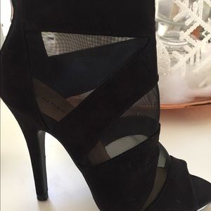 Chinese Laundry Booties